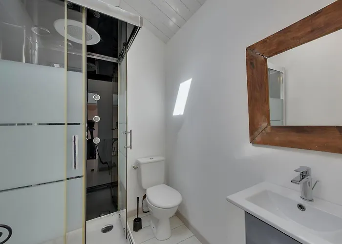 Сasa de vacaciones Maison Rénovée Avec Piscine, Jardin Clos Et Terrasse, à 5 Min De La Et Des Commerces - Fr-1-706-5 Châtelaillon-Plage