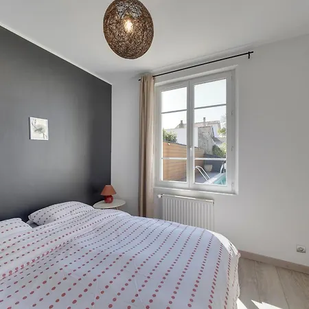 Maison Renovee Avec Piscine, Jardin Clos Et Terrasse, A 5 Min De La Et Des Commerces - Fr-1-706-5 Tatil Evi