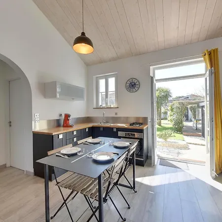 Tatil Evi Maison Renovee Avec Piscine, Jardin Clos Et Terrasse, A 5 Min De La Et Des Commerces - Fr-1-706-5 *