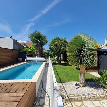 Maison Rénovée Avec Piscine, Jardin Clos Et Terrasse, à 5 Min De La Et Des Commerces - Fr-1-706-5 * Châtelaillon-Plage
