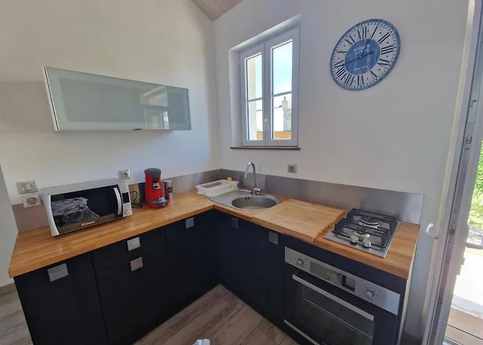 Maison Rénovée Avec Piscine, Jardin Clos Et Terrasse, à 5 Min De La Et Des Commerces - Fr-1-706-5 Сasa de vacaciones *